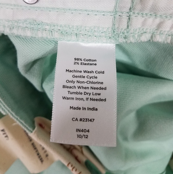 Talbots Signature Slim Crop 16 NWT - Picture 9 of 11